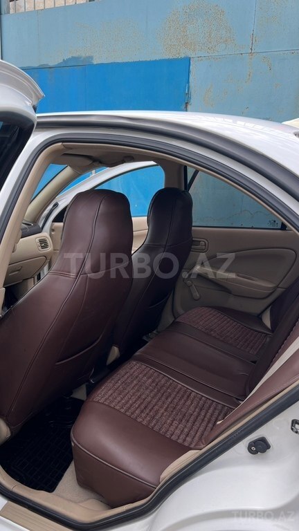 Nissan Sunny