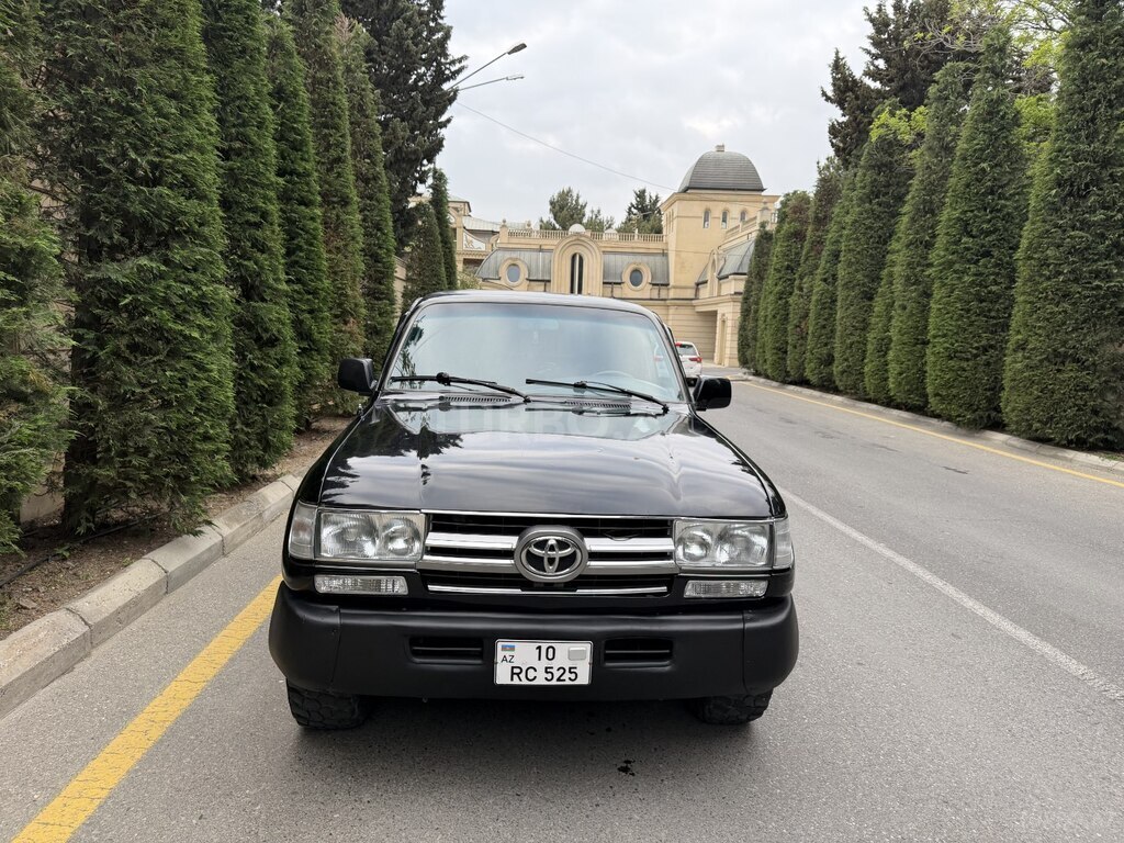 Toyota Land Cruiser