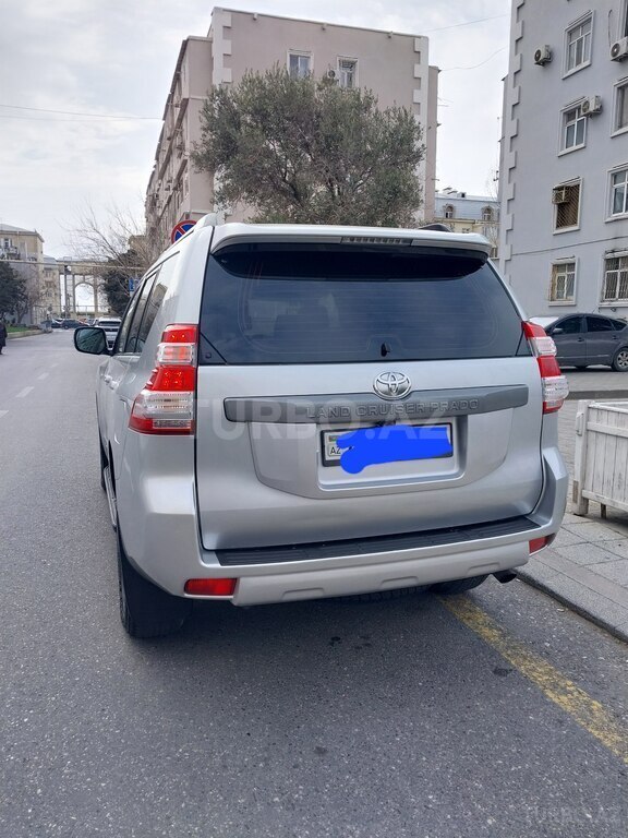 Toyota Land Cruiser Prado