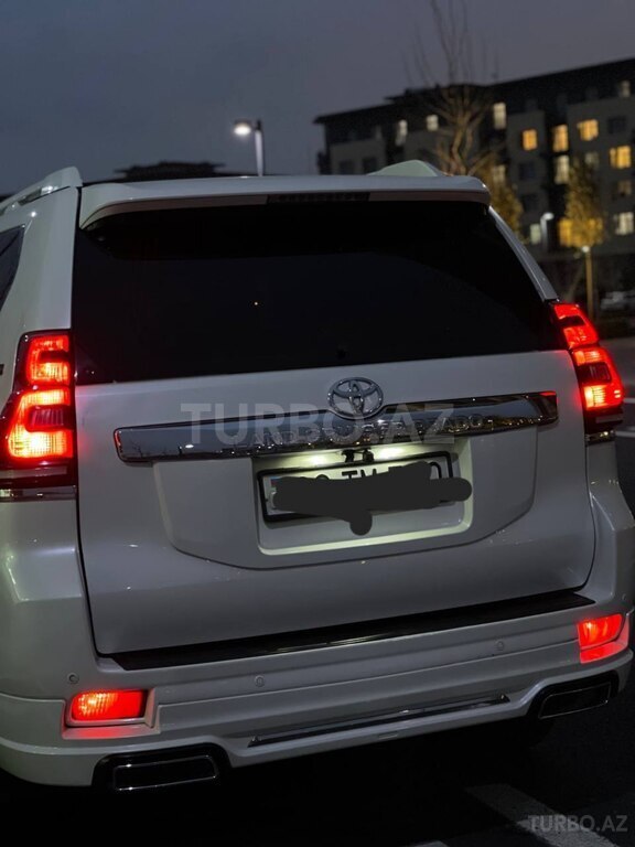 Toyota Land Cruiser Prado