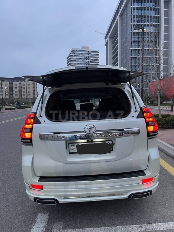 Toyota Land Cruiser Prado