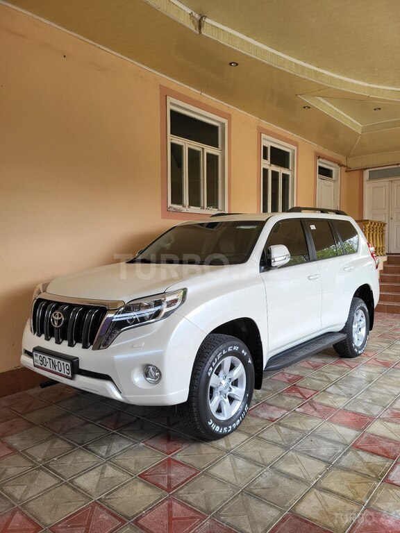 Toyota Land Cruiser Prado