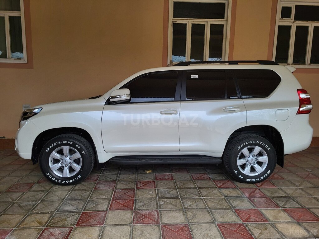 Toyota Land Cruiser Prado
