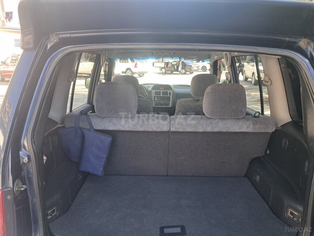 Mitsubishi Pajero io