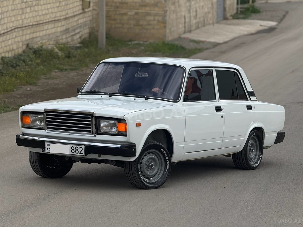 LADA (VAZ) 2107
