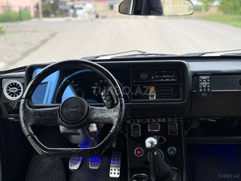 LADA (VAZ) 2107