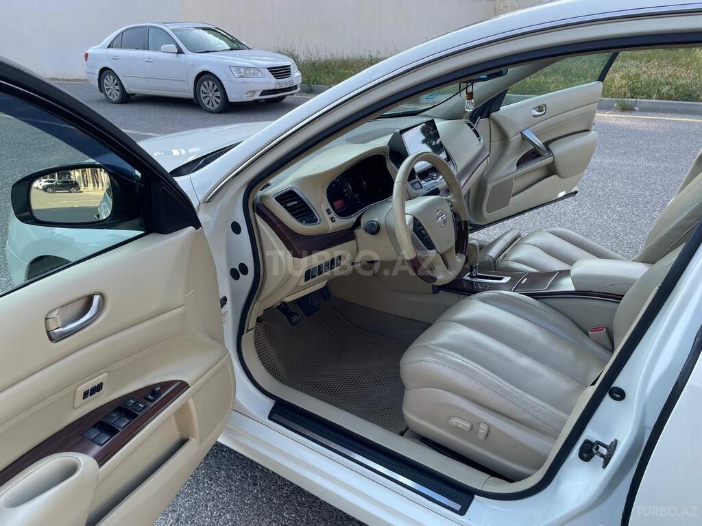 Nissan Teana
