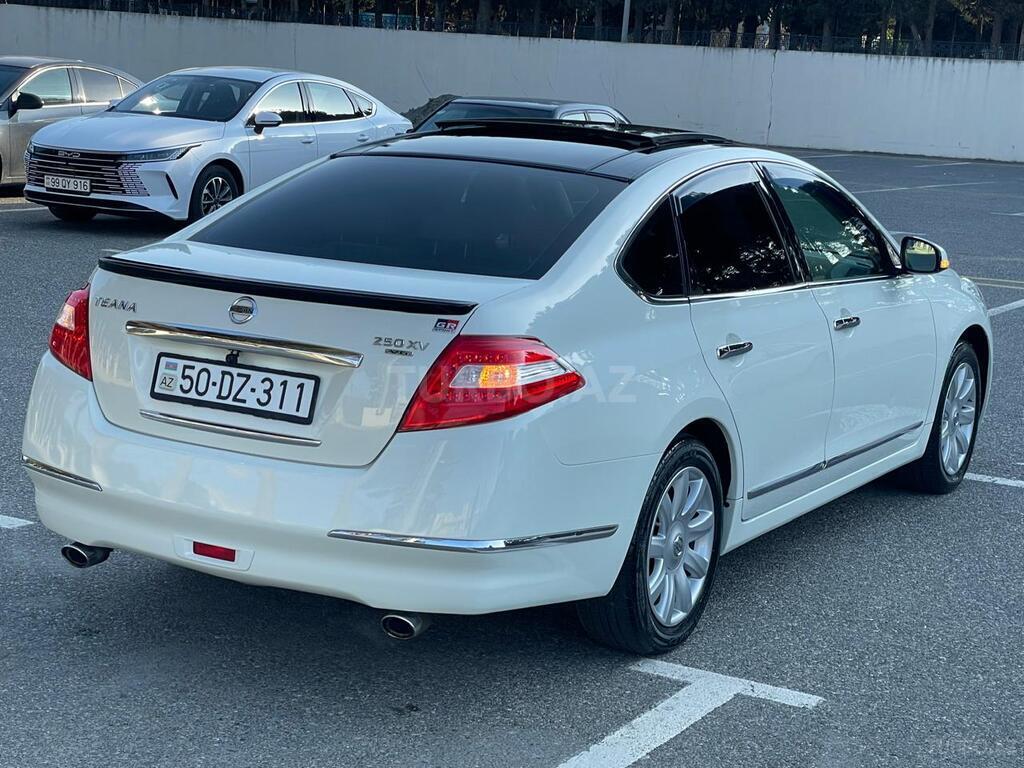 Nissan Teana