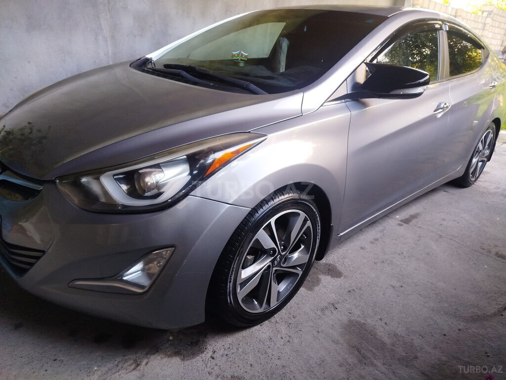 Hyundai Elantra