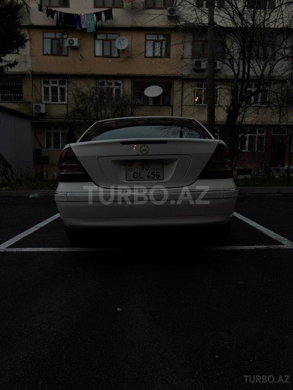Mercedes C 240