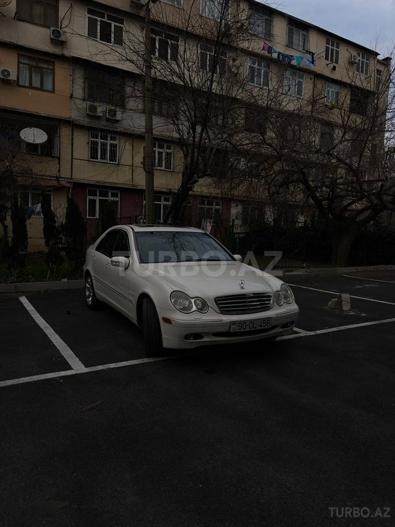 Mercedes C 240