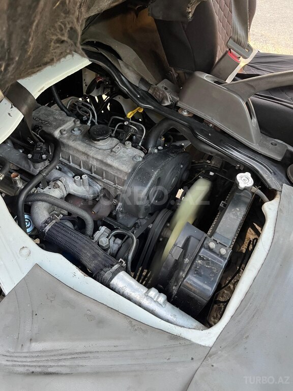 Hyundai H 100