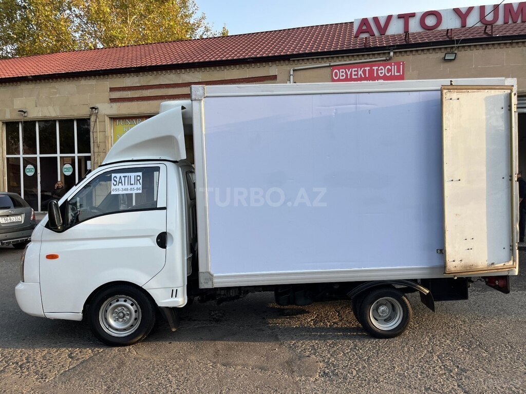 Hyundai H 100