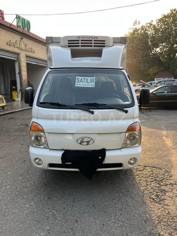 Hyundai H 100