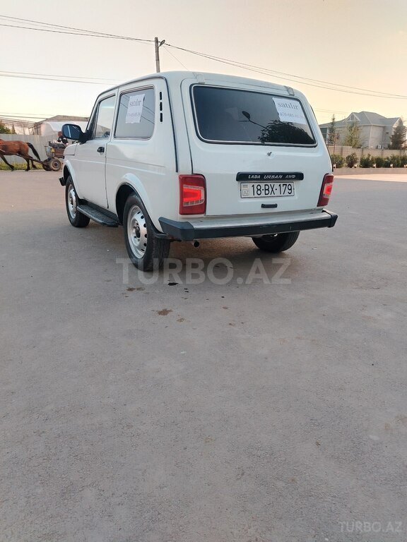 LADA (VAZ) Niva