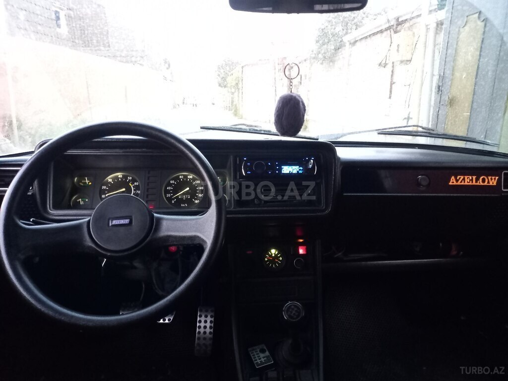 LADA (VAZ) 2107