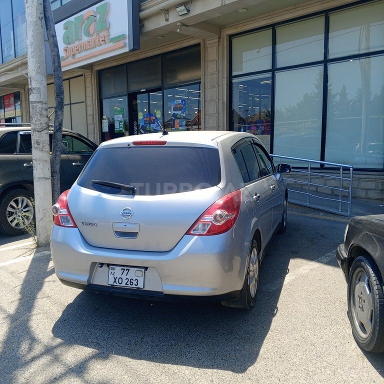 Nissan Tiida