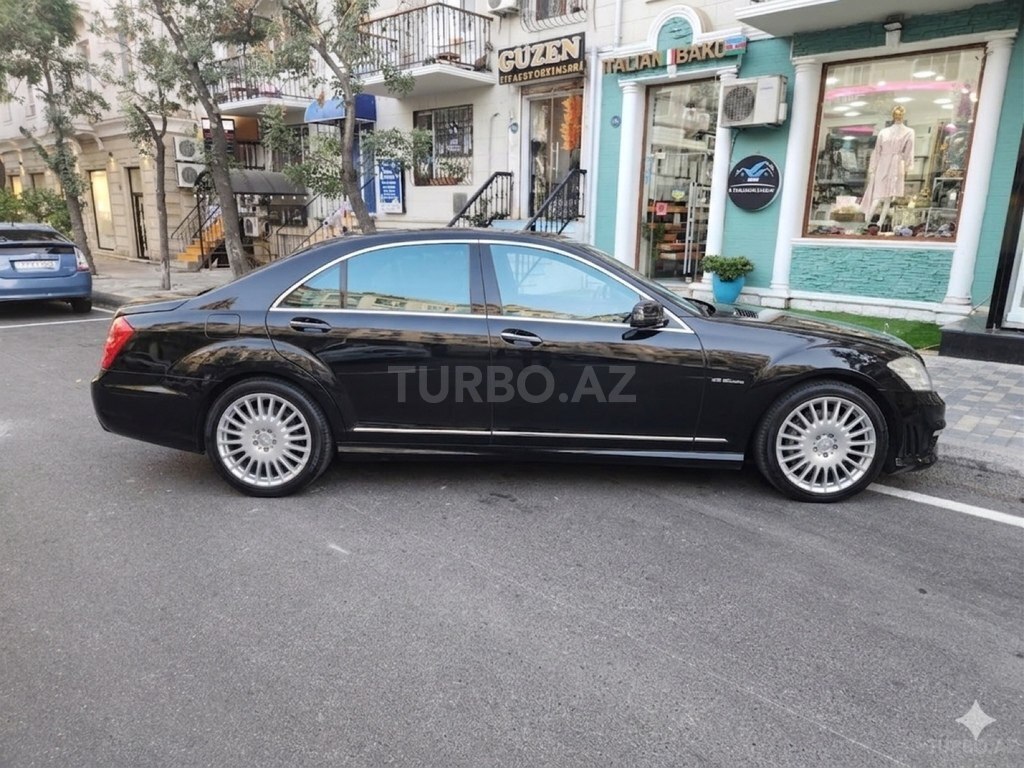 Mercedes S 63 AMG