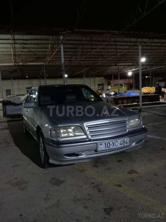 Mercedes C 180