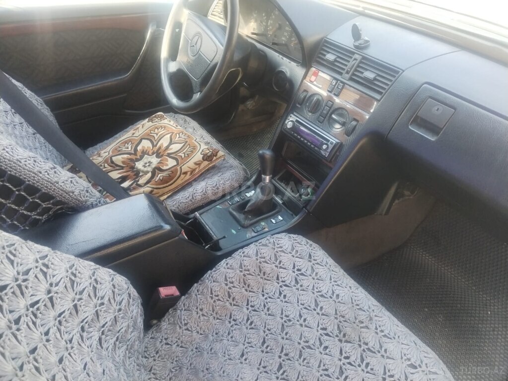 Mercedes C 180