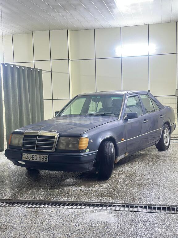 Mercedes 250 D