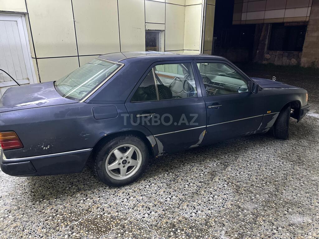 Mercedes 250 D