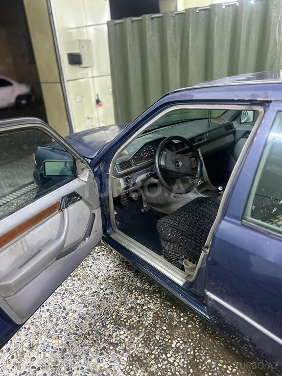 Mercedes 250 D