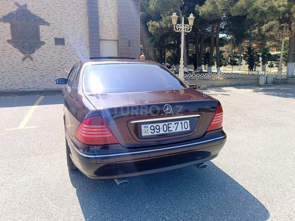 Mercedes S 500
