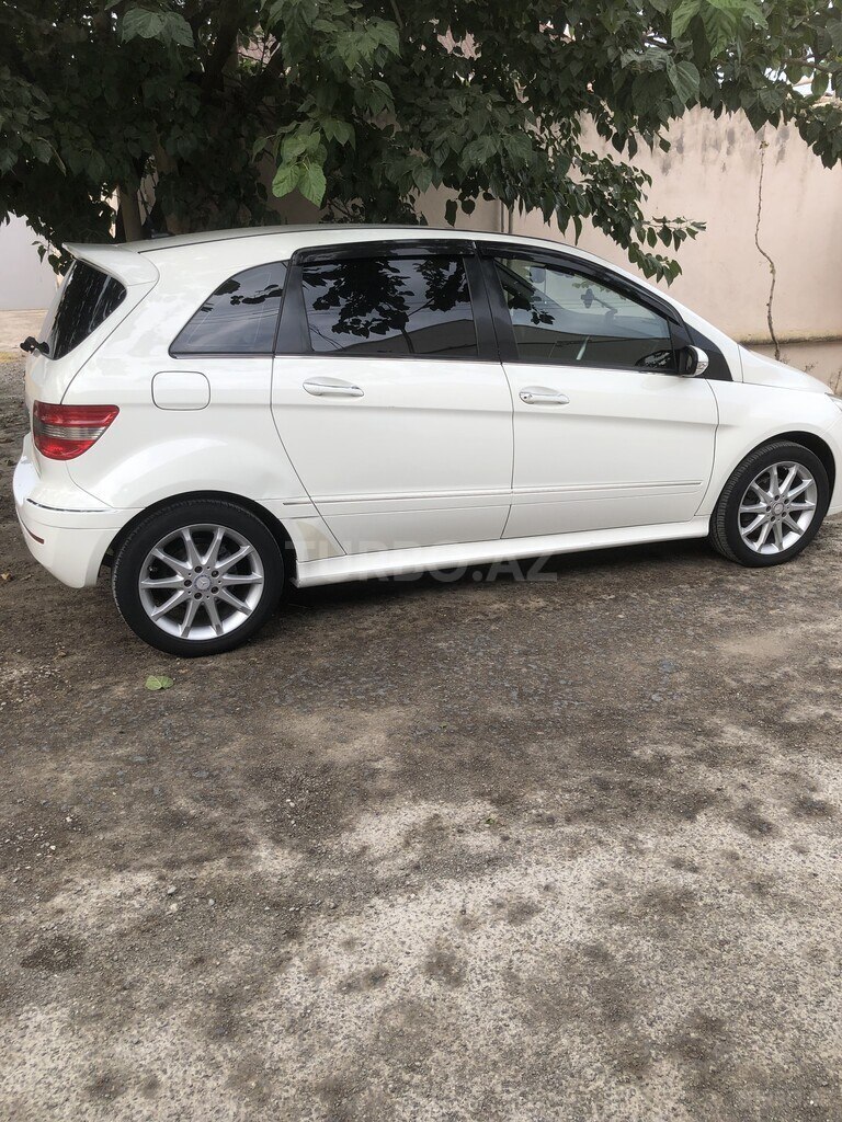 Mercedes B 170