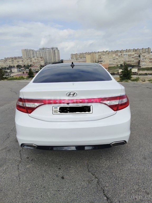 Hyundai Grandeur