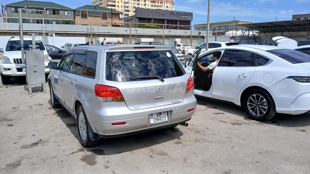 Mitsubishi Airtrek