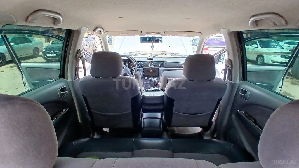 Mitsubishi Airtrek