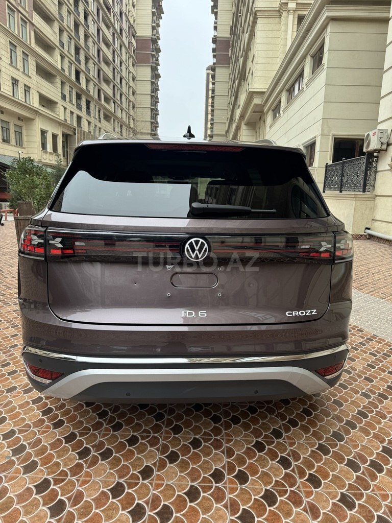 Volkswagen ID.6 Crozz