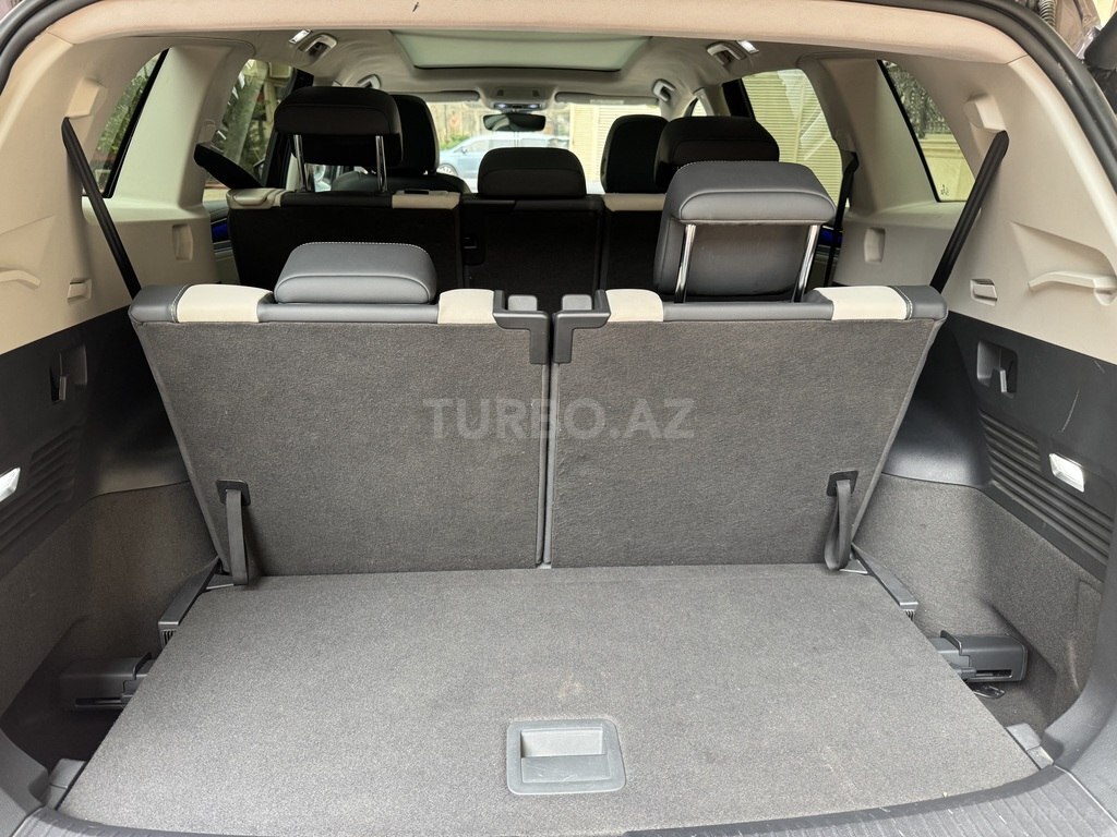 Volkswagen ID.6 Crozz