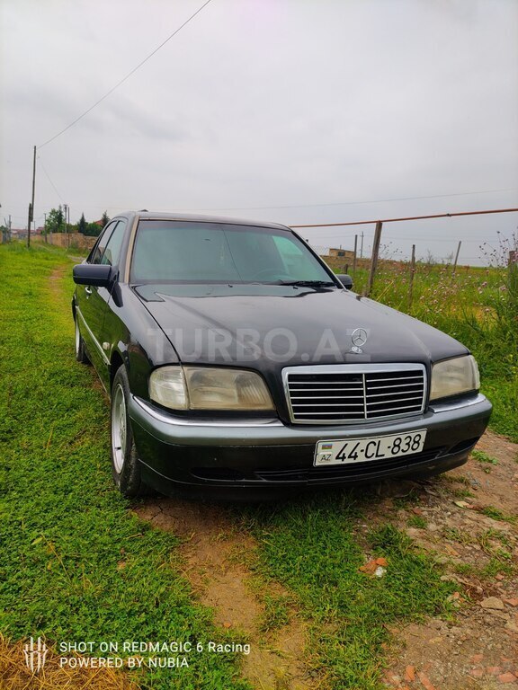 Mercedes C 180