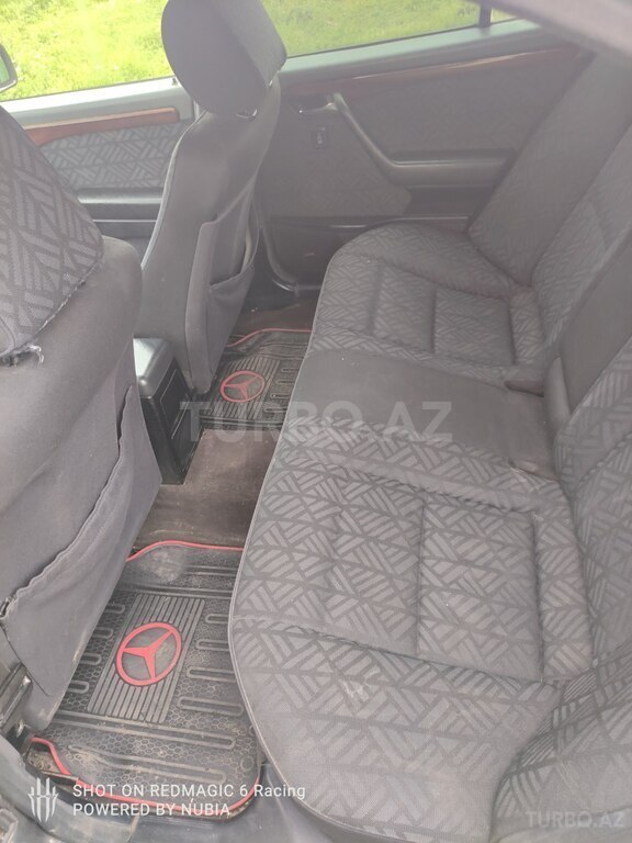 Mercedes C 180