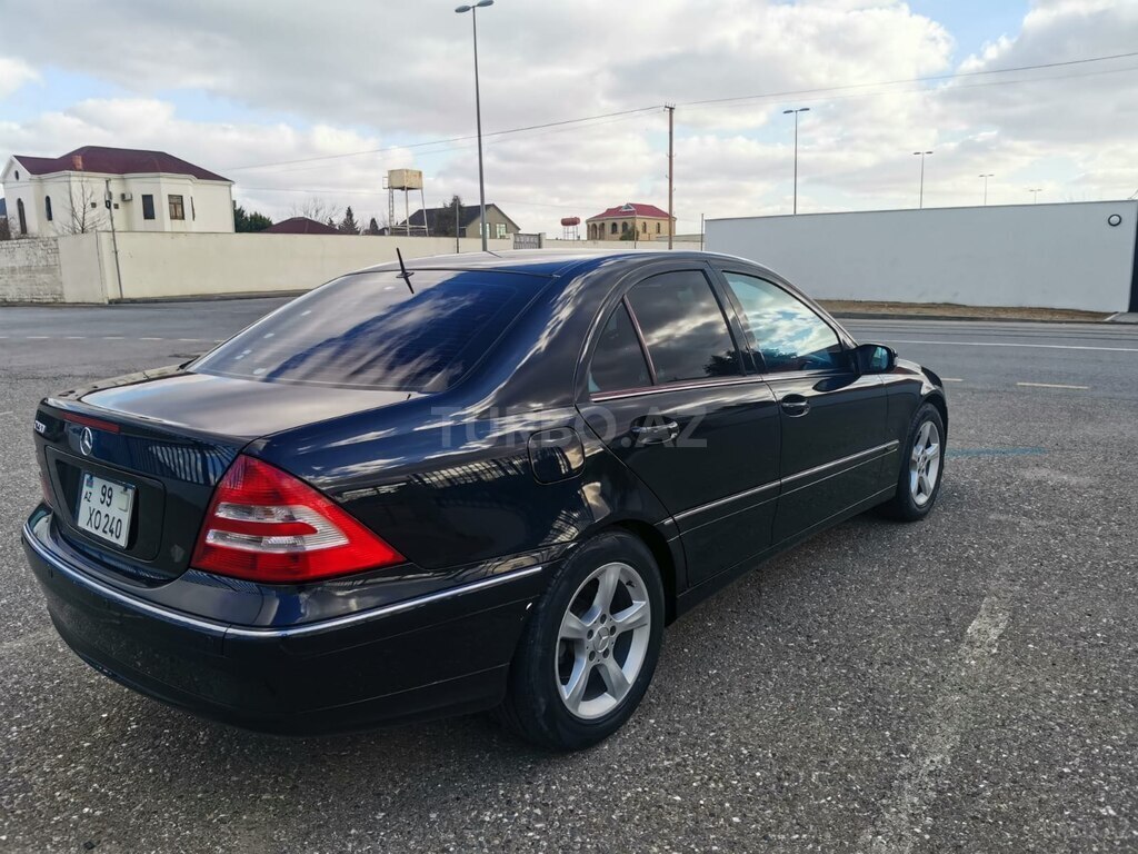 Mercedes C 230