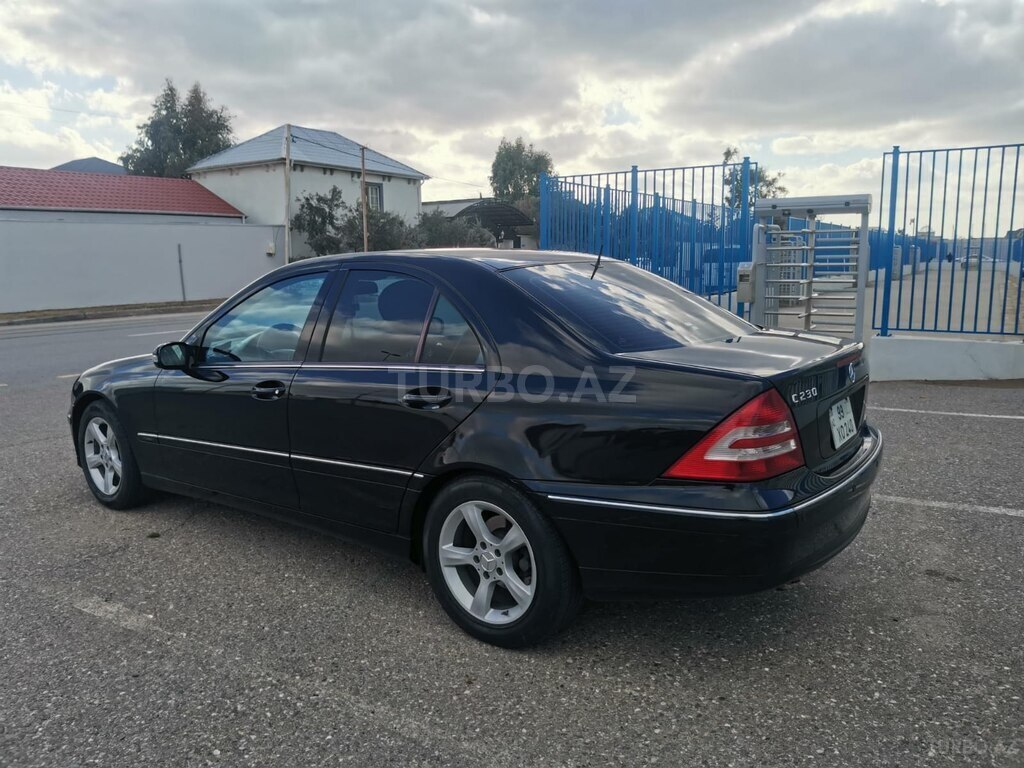 Mercedes C 230
