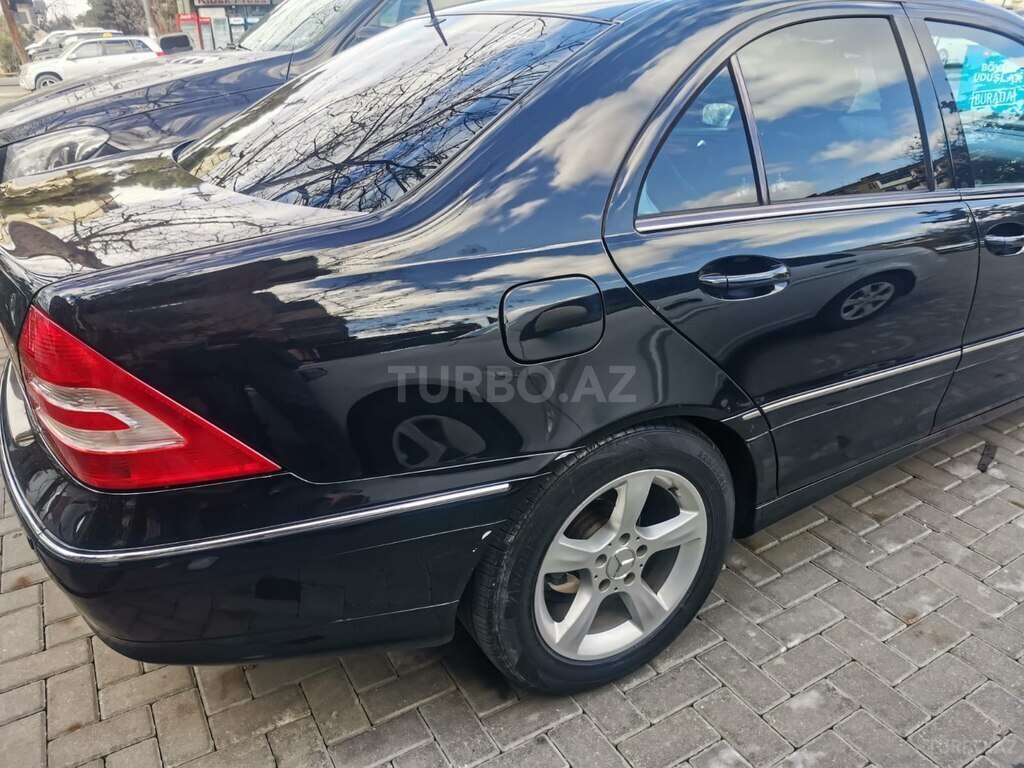 Mercedes C 230