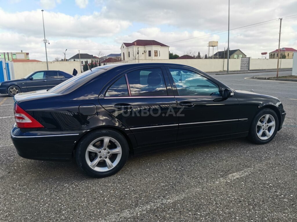 Mercedes C 230
