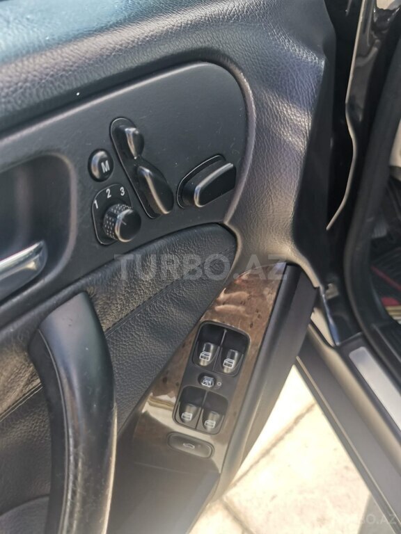 Mercedes C 230
