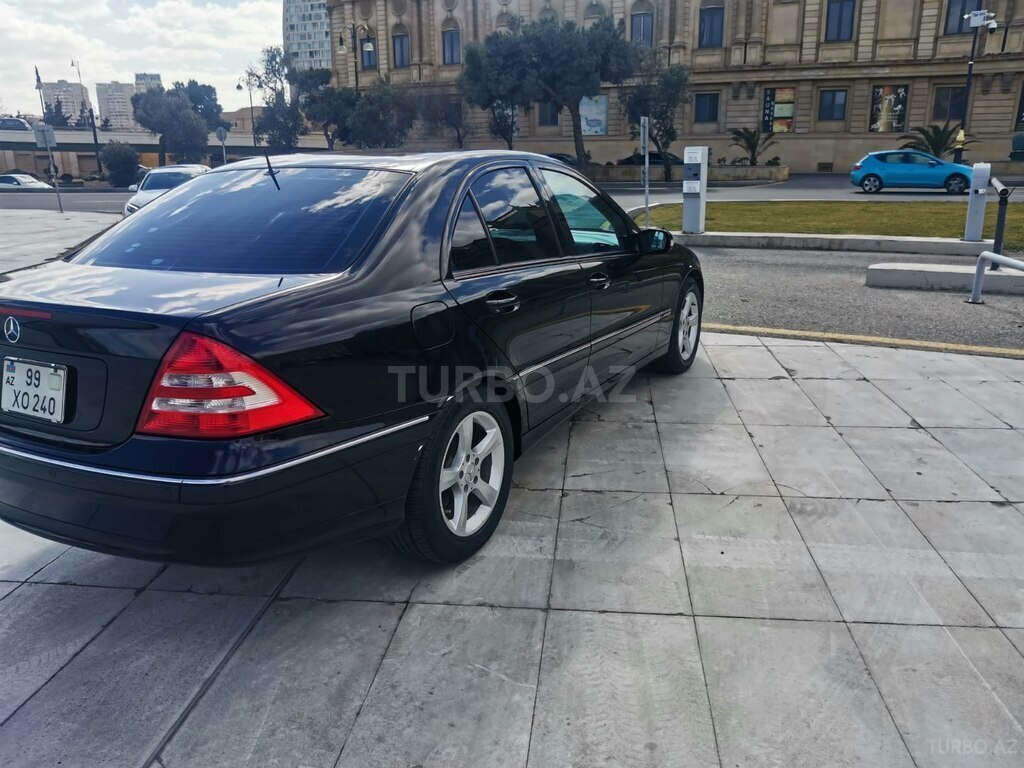 Mercedes C 230
