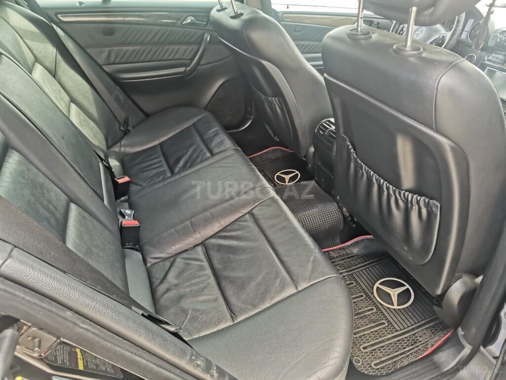Mercedes C 230