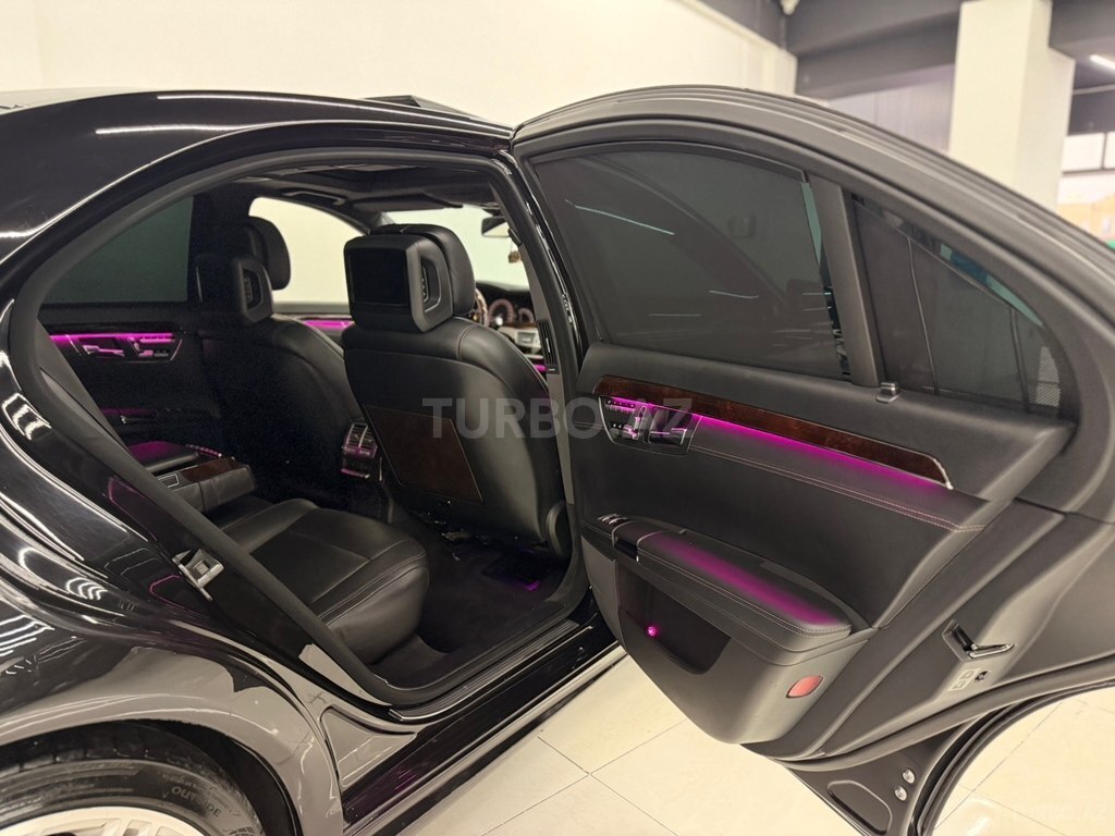 Mercedes S 500 4MATIC