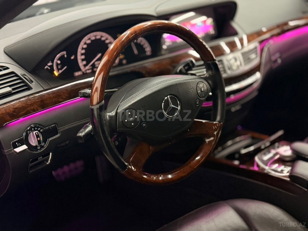 Mercedes S 500 4MATIC