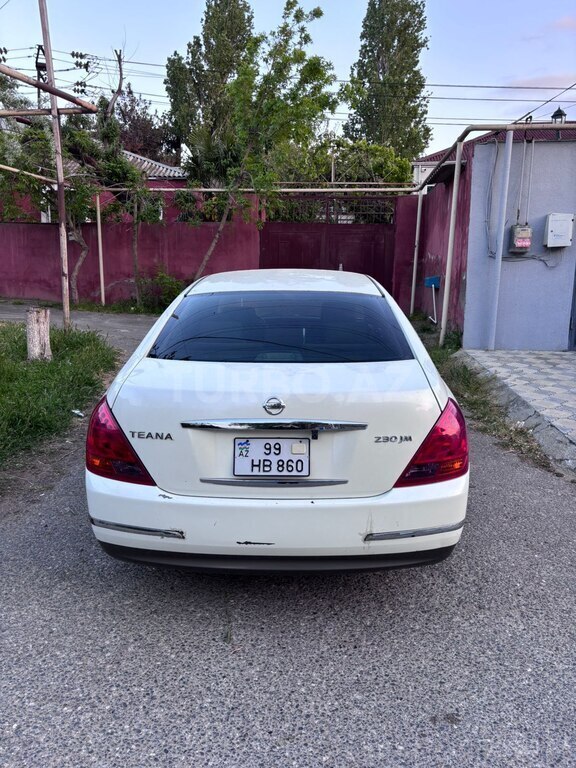 Nissan Teana