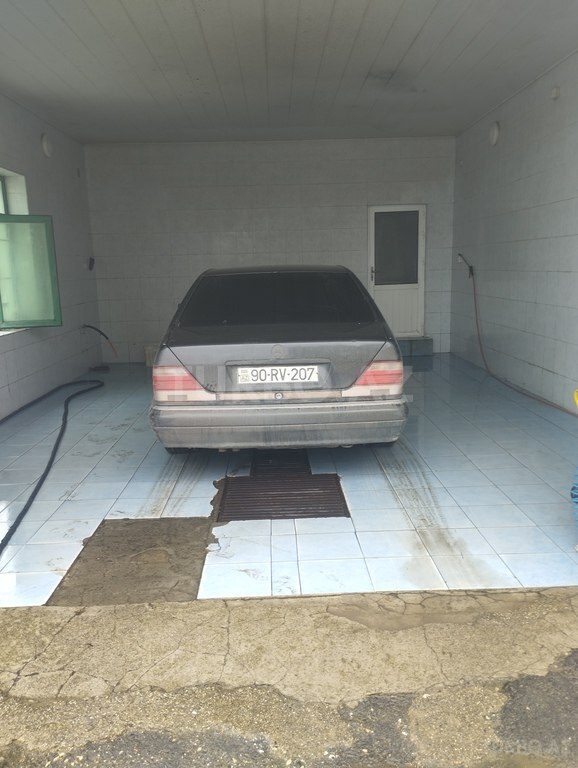 Mercedes S 280