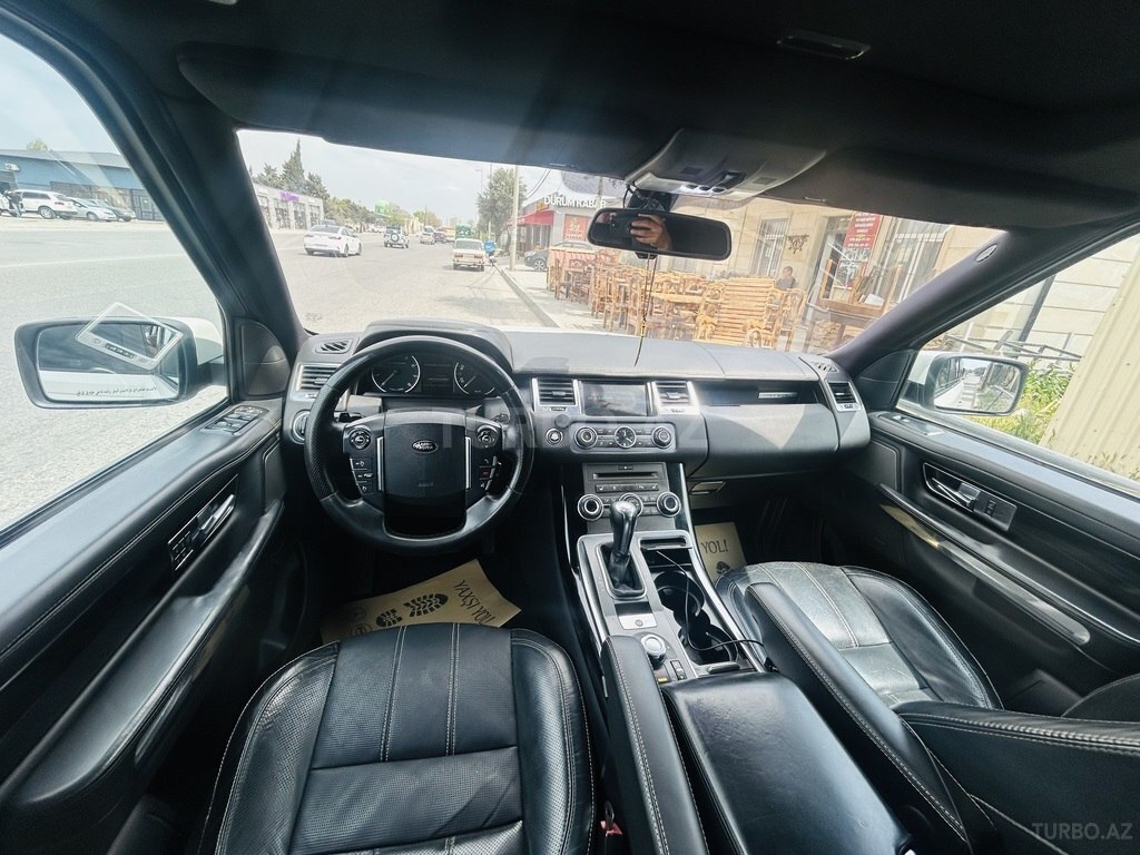 Land Rover RR Sport