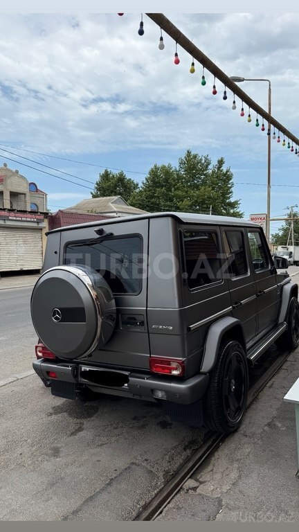 Mercedes G 500
