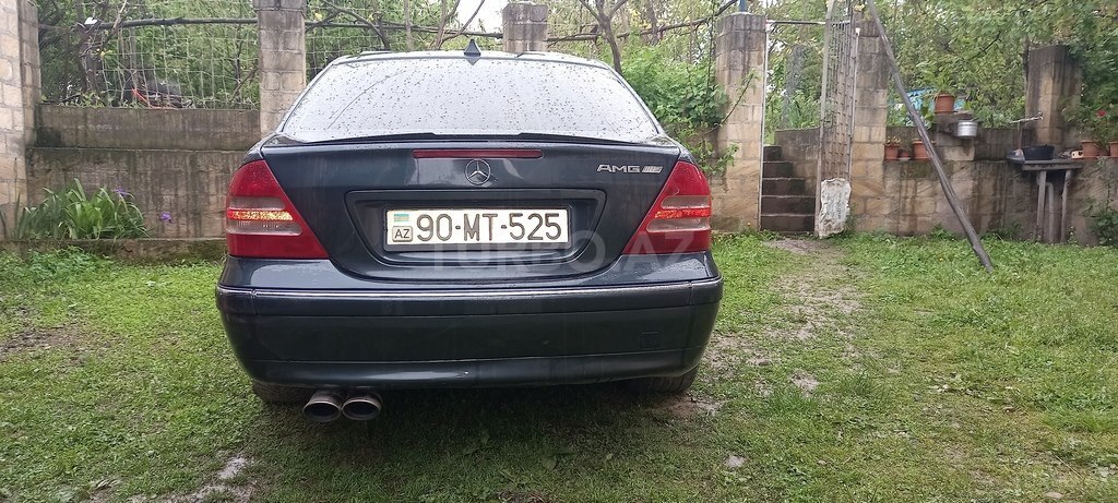 Mercedes C 230